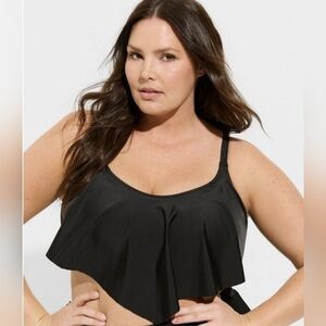 NWT Torrid Wireless V Flounce Bikini Top Size 1X / 14-16